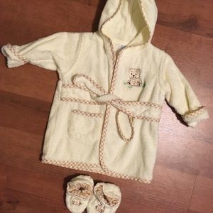 Bath Robe + Bootie Set - Brand New!